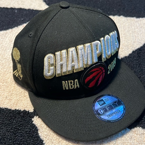Raptors Championship Hat - Picture 1 of 5